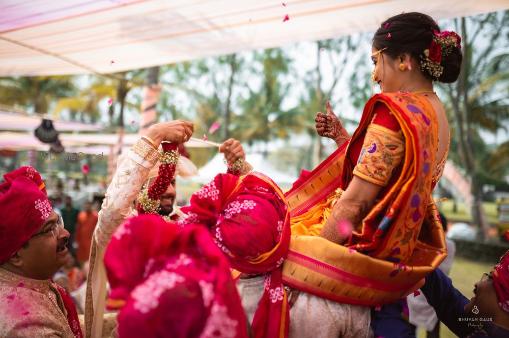 Photo From Aboli & Prateek : Dive into a wedding vibe from home to a gorgeous venue! - By Bhuvan Gaur Photography