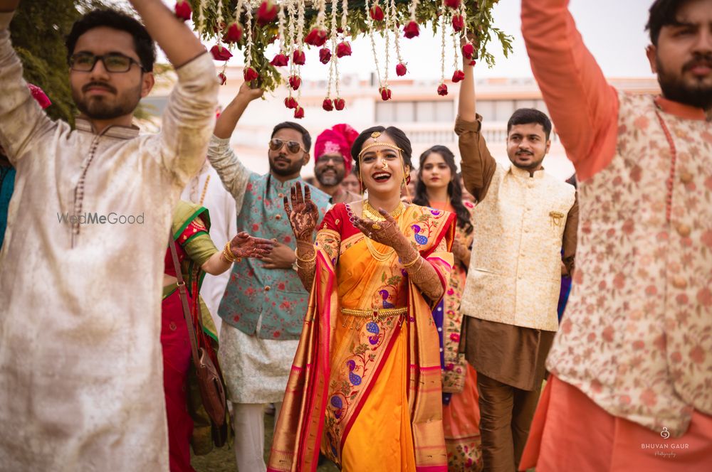 Photo From Aboli & Prateek : Dive into a wedding vibe from home to a gorgeous venue! - By Bhuvan Gaur Photography