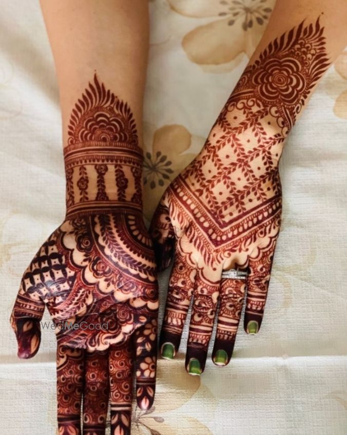 Photo From 2023 albums - By Piku Mehndi Artist