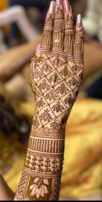 Photo From Back Hand 2023 - By Piku Mehndi Artist