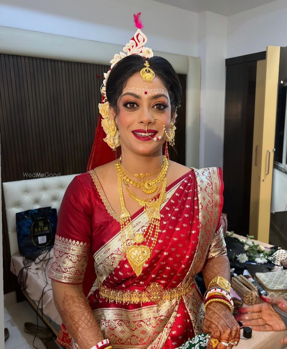 Photo From Bengali Bride ❤️ - By Dolly's Makeover & Academy