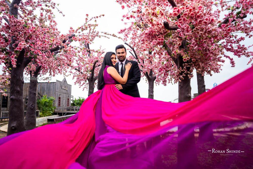 Photo From Aayushi & Rahul : Couple Shoot at Sets in the City - By Rohan Shinde Photography & Films (RSP)