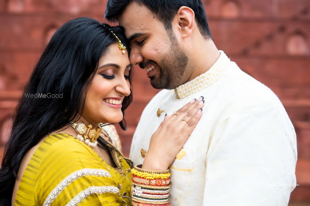 Photo From Aayushi & Rahul : Couple Shoot at Sets in the City - By Rohan Shinde Photography & Films (RSP)