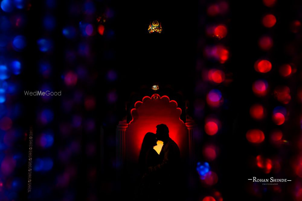 Photo From Aayushi & Rahul : Couple Shoot at Sets in the City - By Rohan Shinde Photography & Films (RSP)