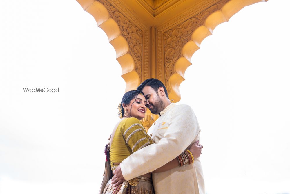 Photo From Aayushi & Rahul : Couple Shoot at Sets in the City - By Rohan Shinde Photography & Films (RSP)