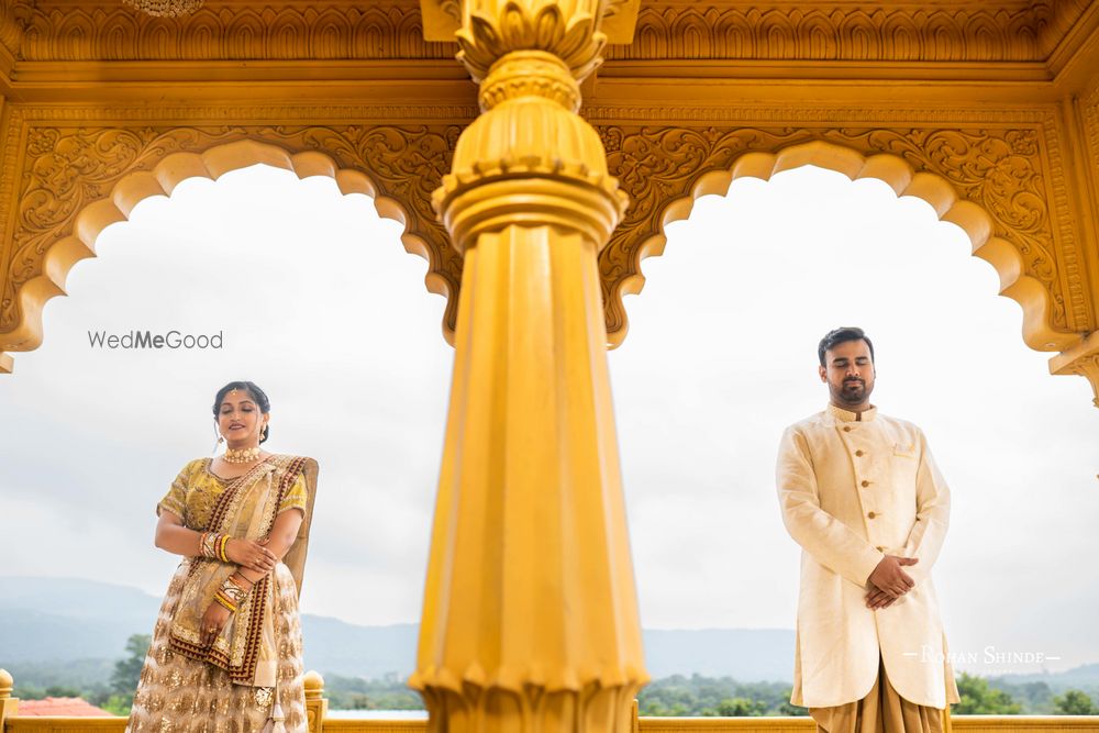 Photo From Aayushi & Rahul : Couple Shoot at Sets in the City - By Rohan Shinde Photography & Films (RSP)