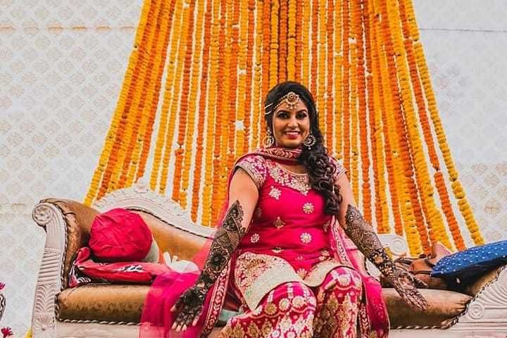 Photo From mehndi functions - By The Photoroosters Studio
