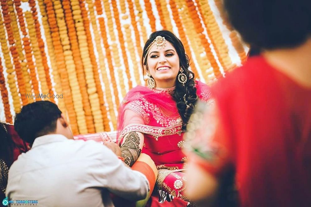 Photo From mehndi functions - By The Photoroosters Studio