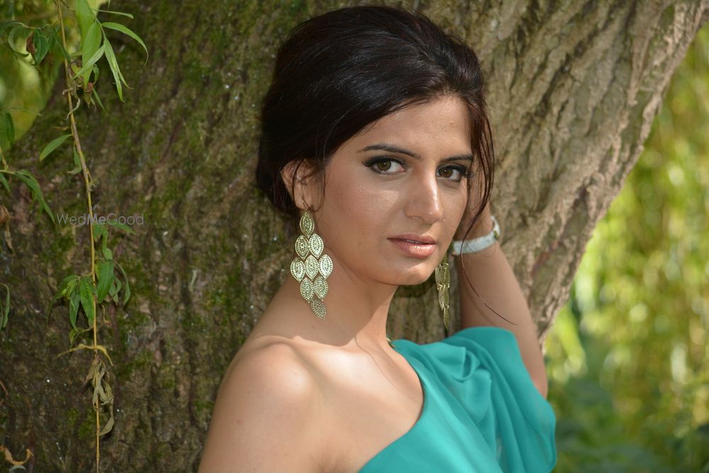 Photo From Editorial - By Makeup and Hair by Urvashi