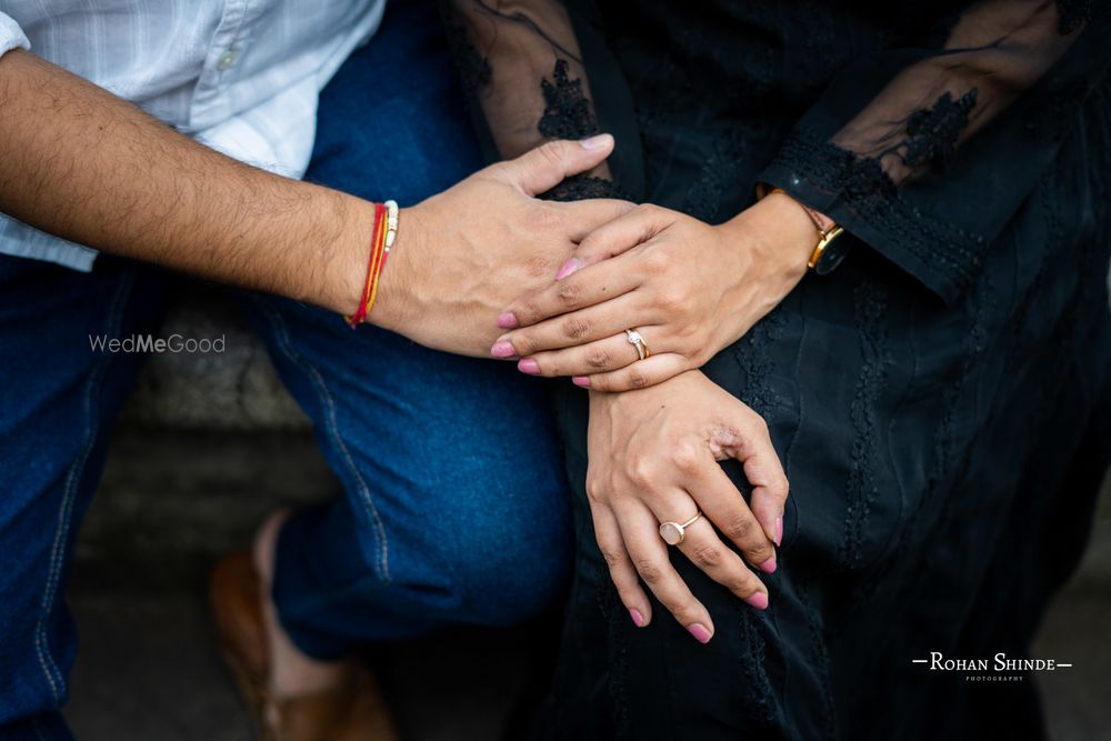 Photo From Siddhi & Akshay : Couple Shoot In South Mumbai - By Rohan Shinde Photography & Films (RSP)