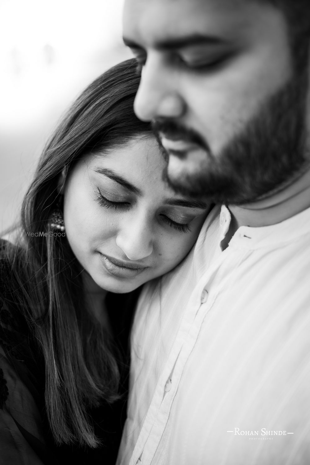 Photo From Siddhi & Akshay : Couple Shoot In South Mumbai - By Rohan Shinde Photography & Films (RSP)