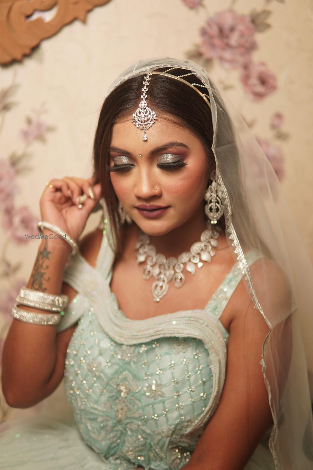 Photo From Ishita Engagement Makeup - By Vani Pandey