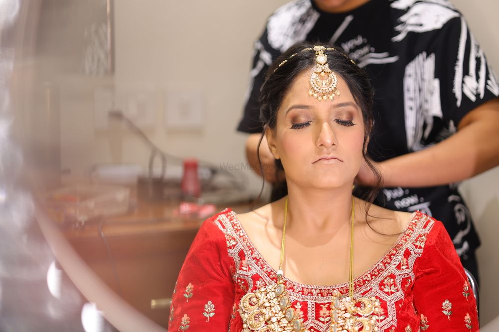 Photo From Pooja’s Bridal Look - By Surbhi Malhotra Makeovers