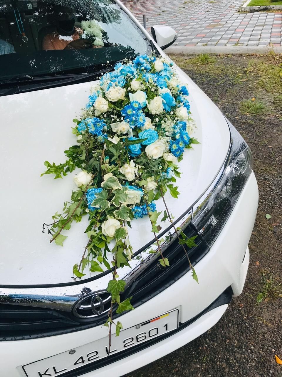 Photo From Car Bouquet  - By Luxus Group