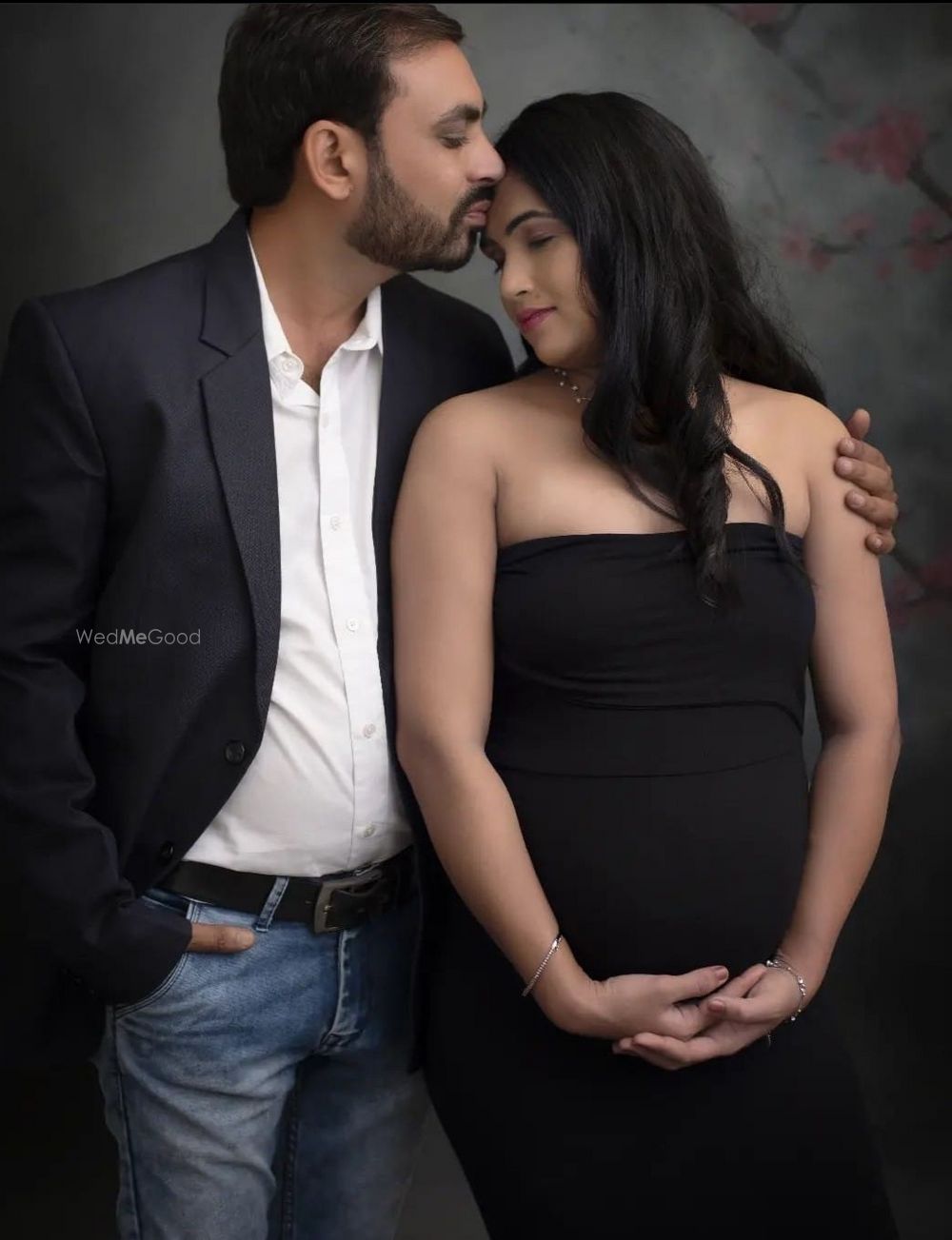 Photo From Maternity Shoot - By Hina Makeover