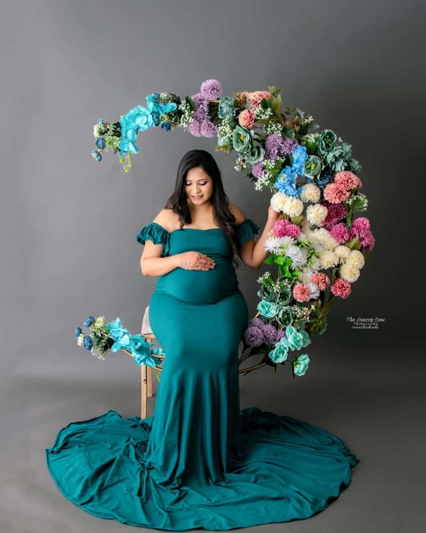 Photo From Maternity Photos - By Nik Studio