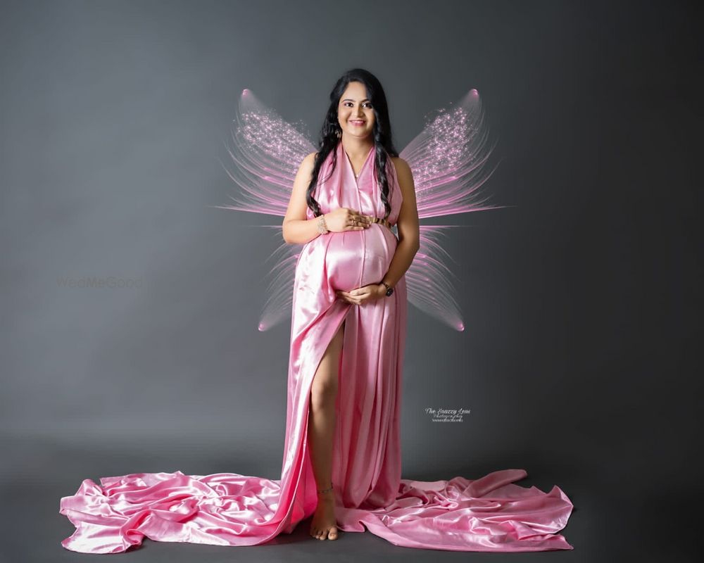 Photo From Maternity Photos - By Nik Studio