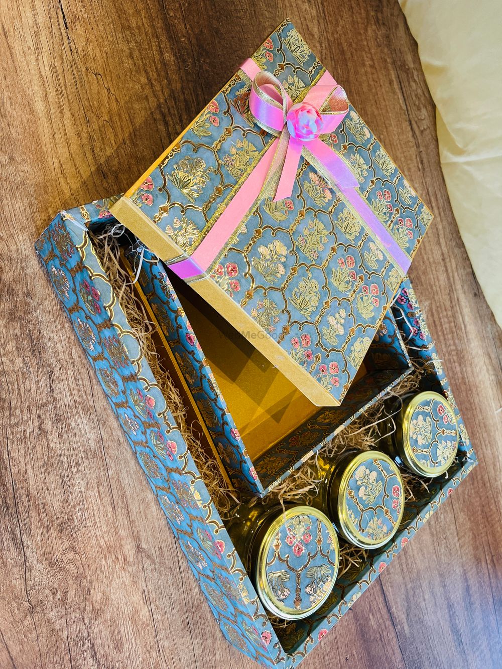Photo From WEDDING PLATTERS AND RETURN FAVOURS - By Rihas Chocolates and Wedding Boxes