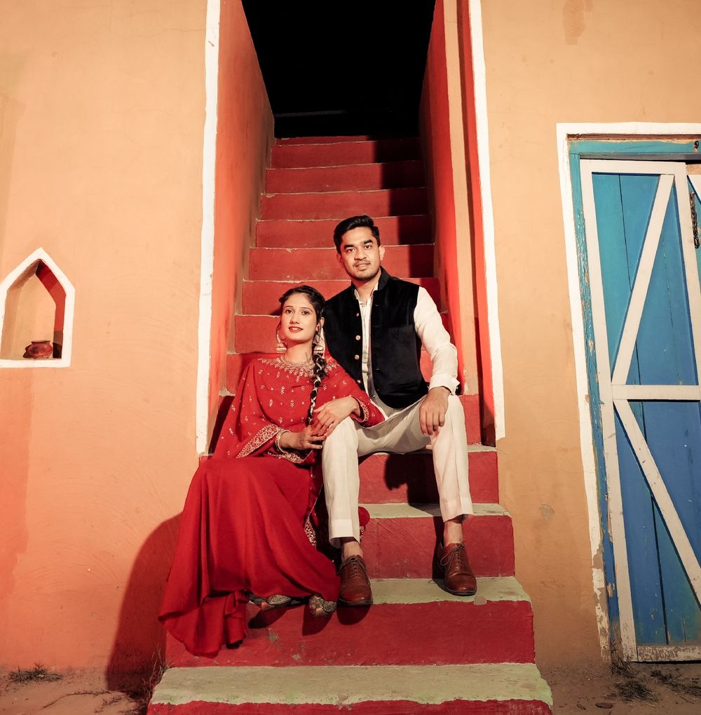 Photo From Dipali's Pre wedding portrait - By Shiwani Rana Makeovers