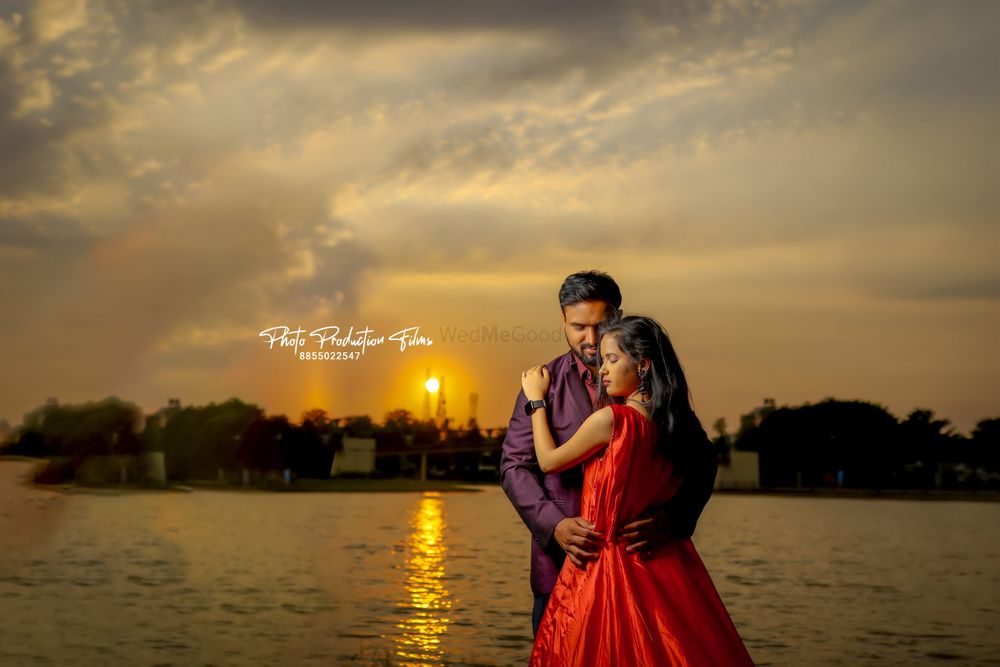 Photo From pre-wedding photo's - By Photo Production Films 