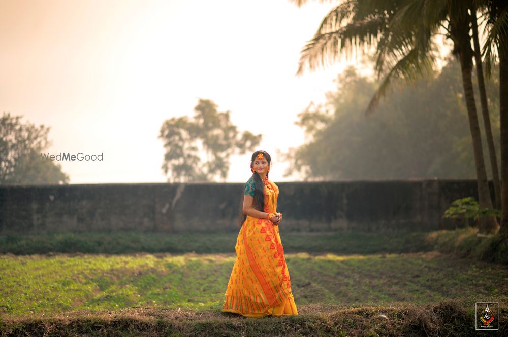 Photo From Haldi wide Portraits of Priya - By Abhijit Goswami Photography