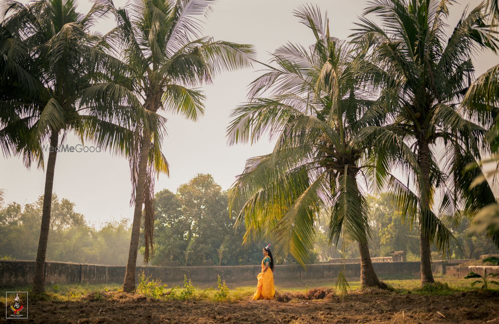 Photo From Haldi wide Portraits of Priya - By Abhijit Goswami Photography