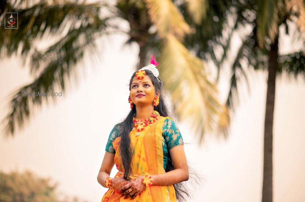 Photo From Haldi wide Portraits of Priya - By Abhijit Goswami Photography