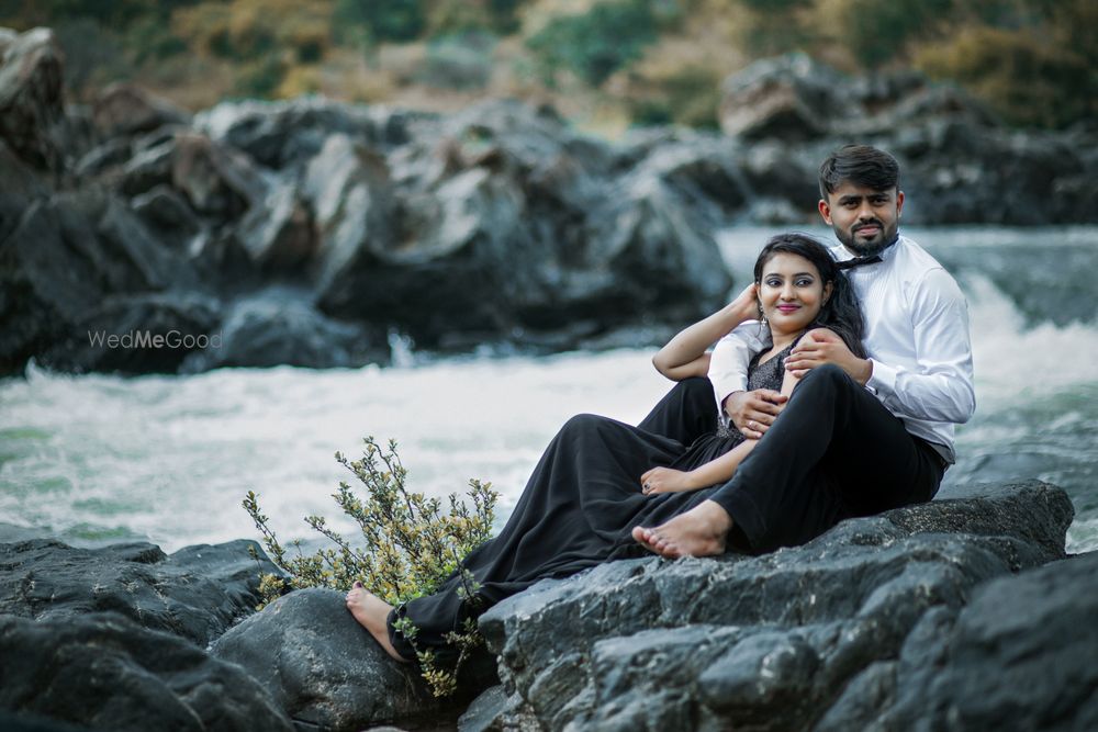 Photo From Honnavar Pre Wedding Shoot! Nandan & Jaisheela, the cutest couple ever! - By Click Madi Visual Production & Events-Pre Wedding Photographer