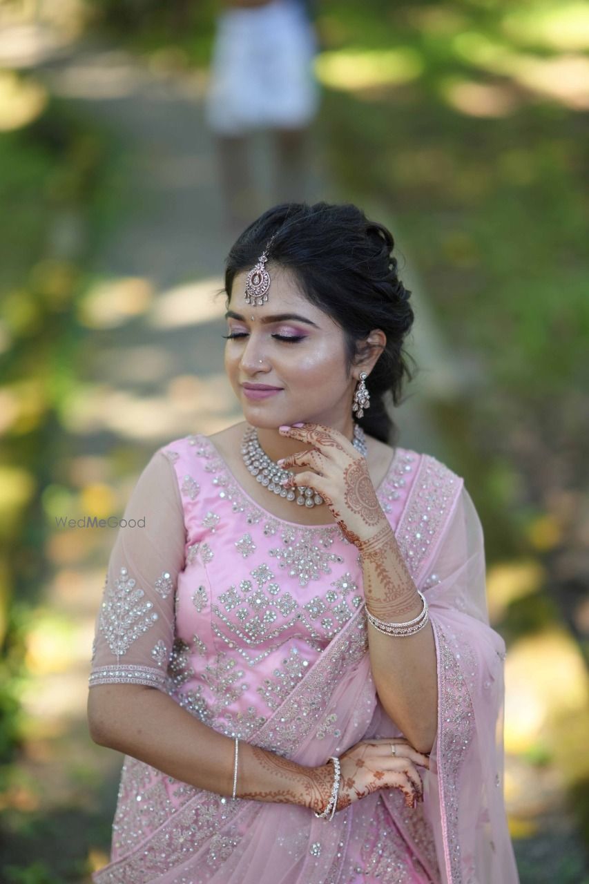 Photo From Hindu wedding makeup - By Makeup by Aisha