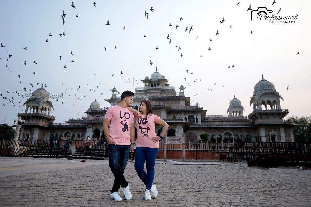 Photo From Pre-wedding - By Professional Photomake 