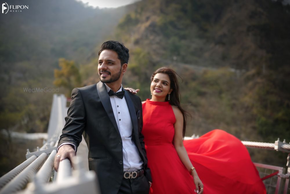 Photo From Nishant & Divya Pre-Wedding Rishikesh - By FlipOn Media