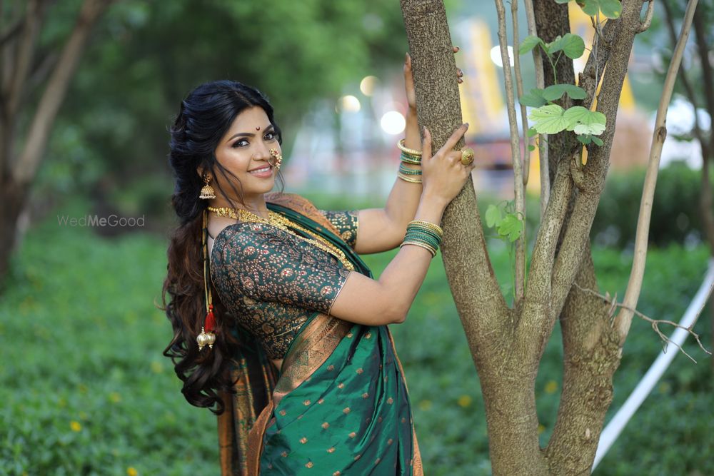 Photo From Maharashtrian Green saree Look - By Wow - Makeup Artist Reena