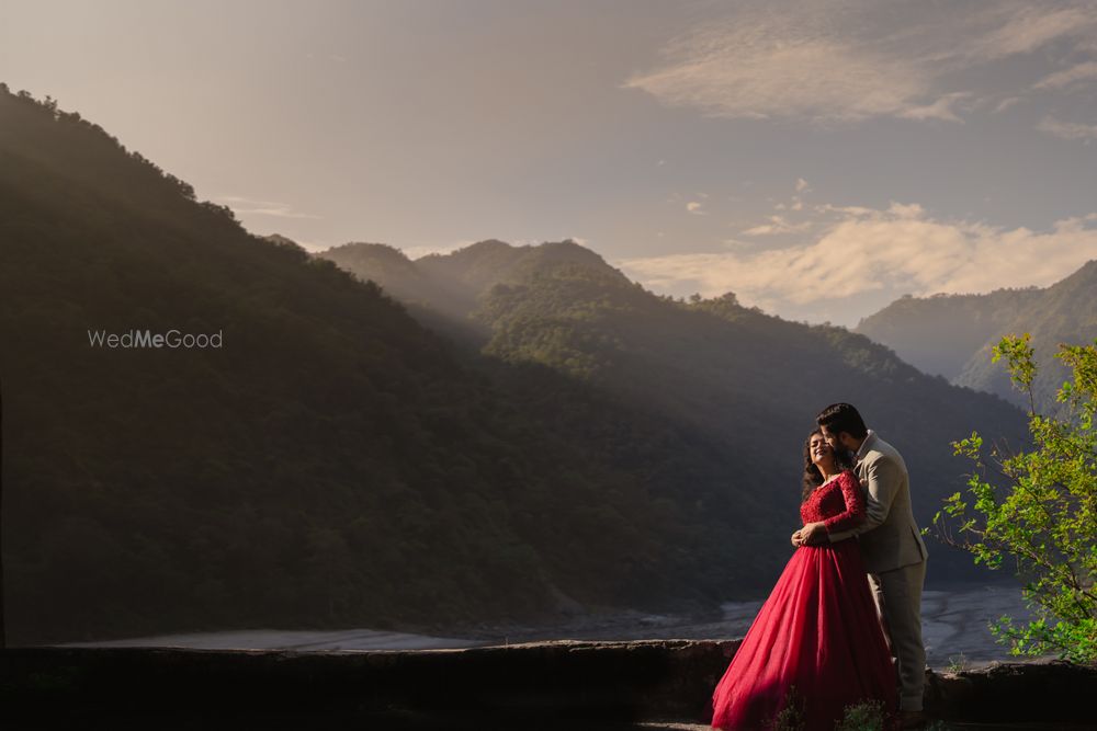 Photo From Mountain Weddings & Prewedding - By Vogueshaire