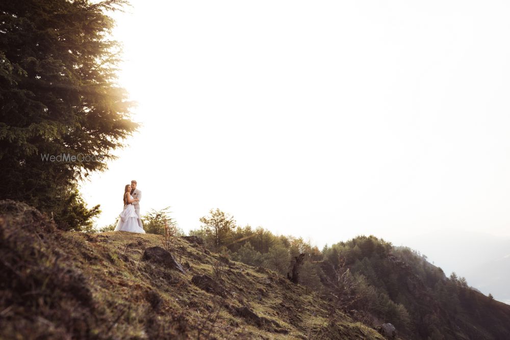 Photo From Mountain Weddings & Prewedding - By Vogueshaire