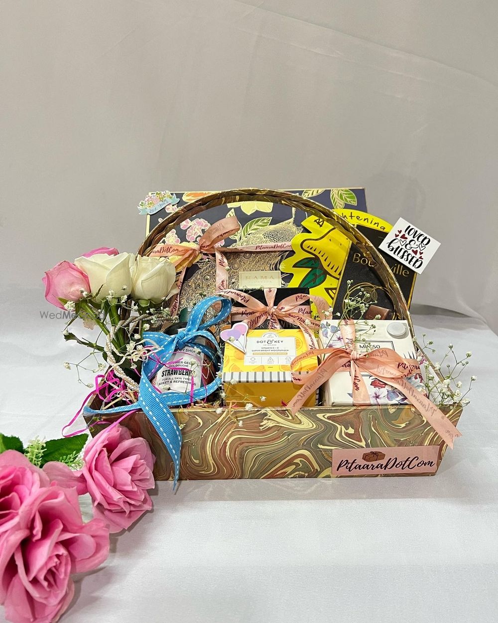 Photo From Customised hampers - By Pitaaradotcom