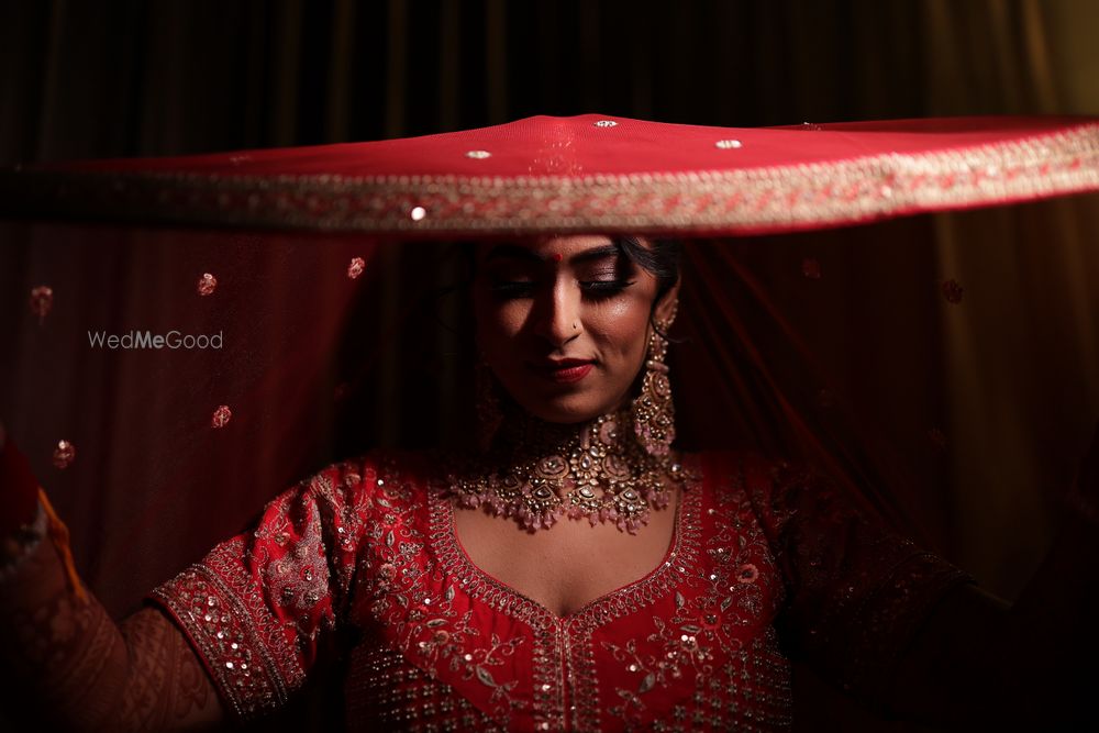 Photo From Shristi's Bridal Look - By Ruchika Das Makeover