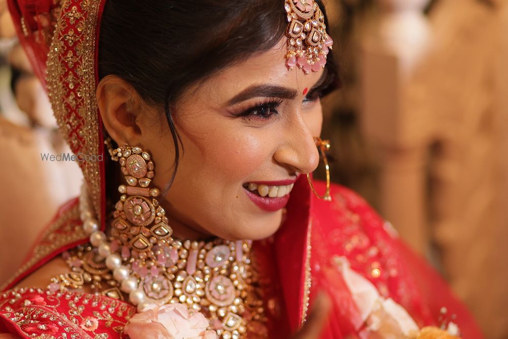 Photo From Shristi's Bridal Look - By Ruchika Das Makeover