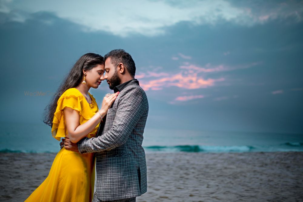 Photo From Pre Wedding Bliss! Honnavar Pre Wedding Outdoor - By Click Madi Visual Production & Events-Pre Wedding Photographer