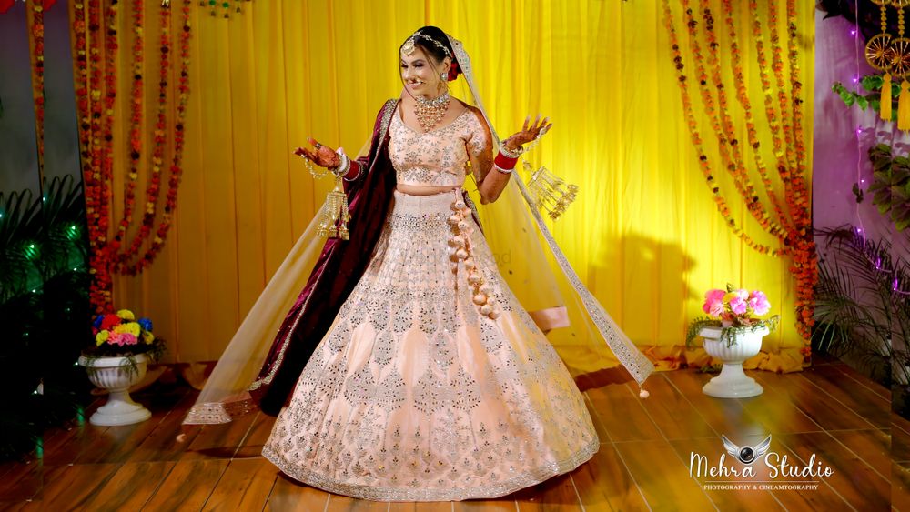 Photo From WEDDING BRIDE - By Mehra Studio Photography 