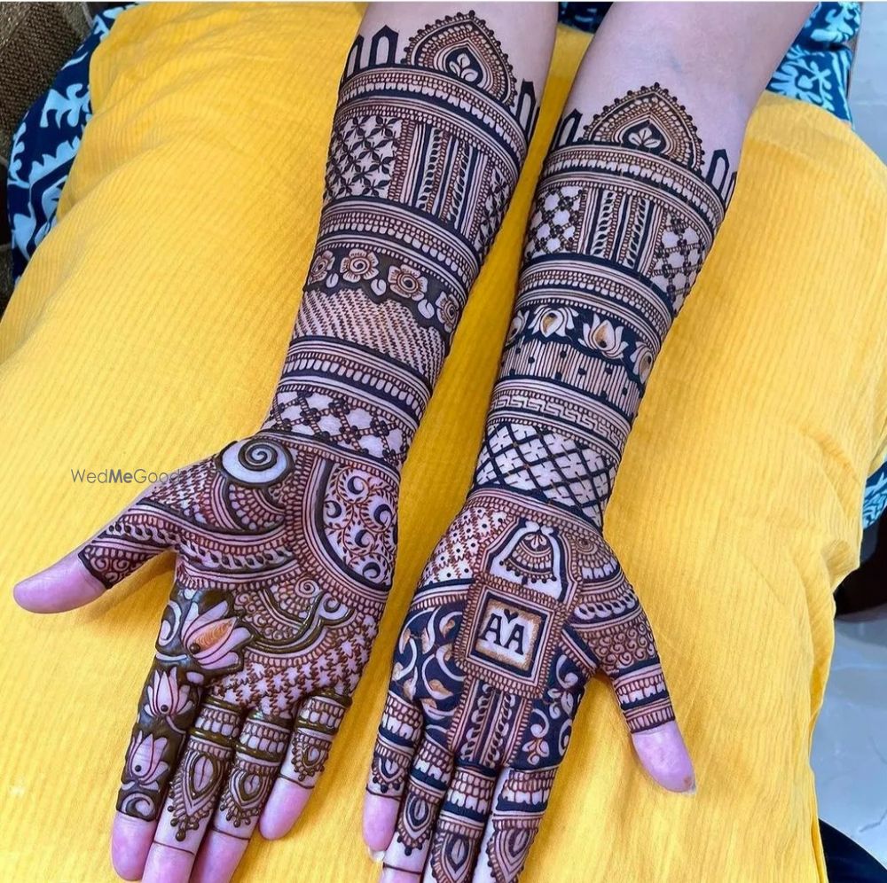 Photo From Engagement Mehendi designs - By Ravi Mehandi Artist