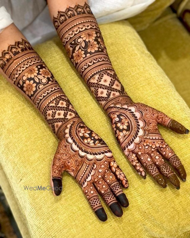 Photo From Engagement Mehendi designs - By Ravi Mehandi Artist