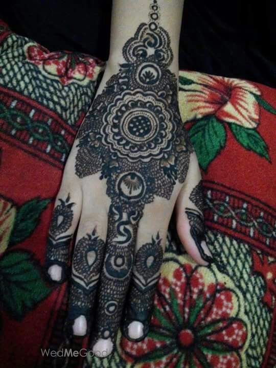 Photo From stailish Mehandi Dezine file 2 - By Ajay Mehndi Artist