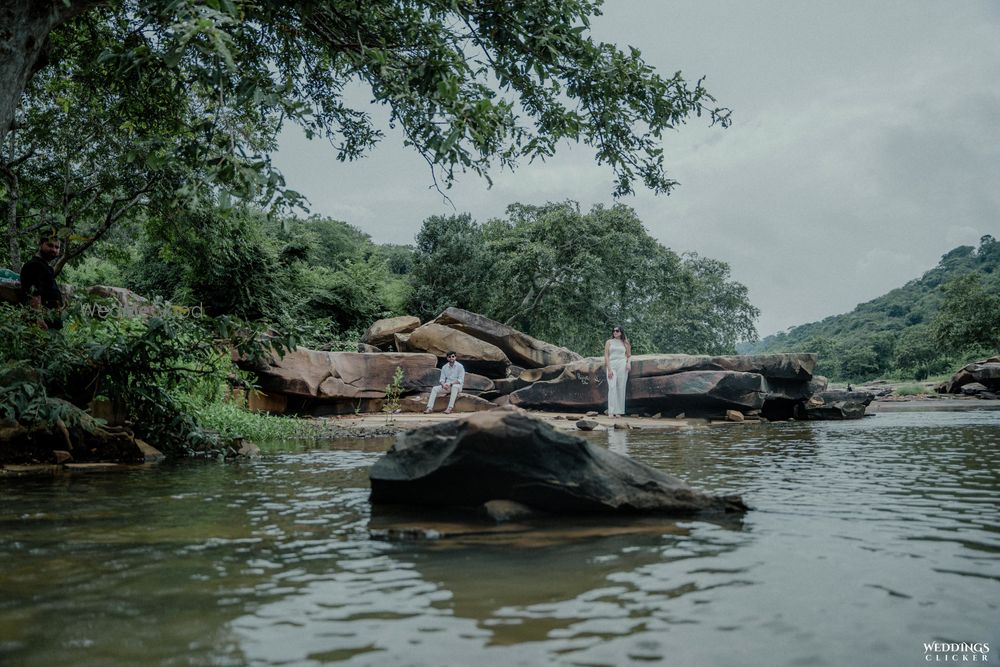 Photo From Banaras Pre wedding - By Weddings Clicker