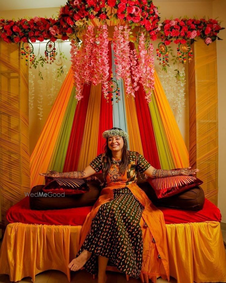 Photo From mehndi stages - By Tons Event