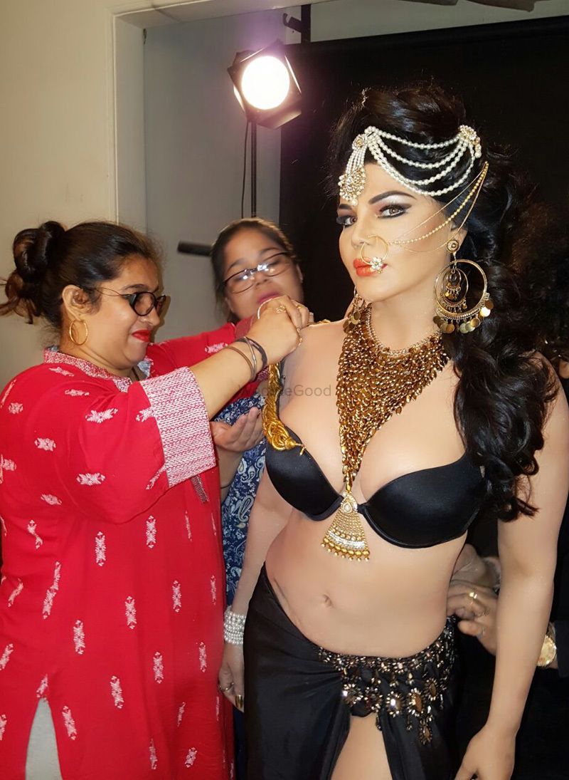 Photo From Backstage - By Jayshree Thakkar Hair and Makeup Artist