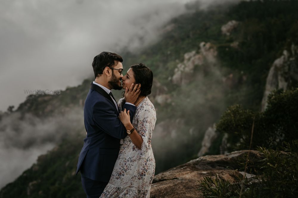 Photo From Meena Karthik Pre wedding - By The String Theories