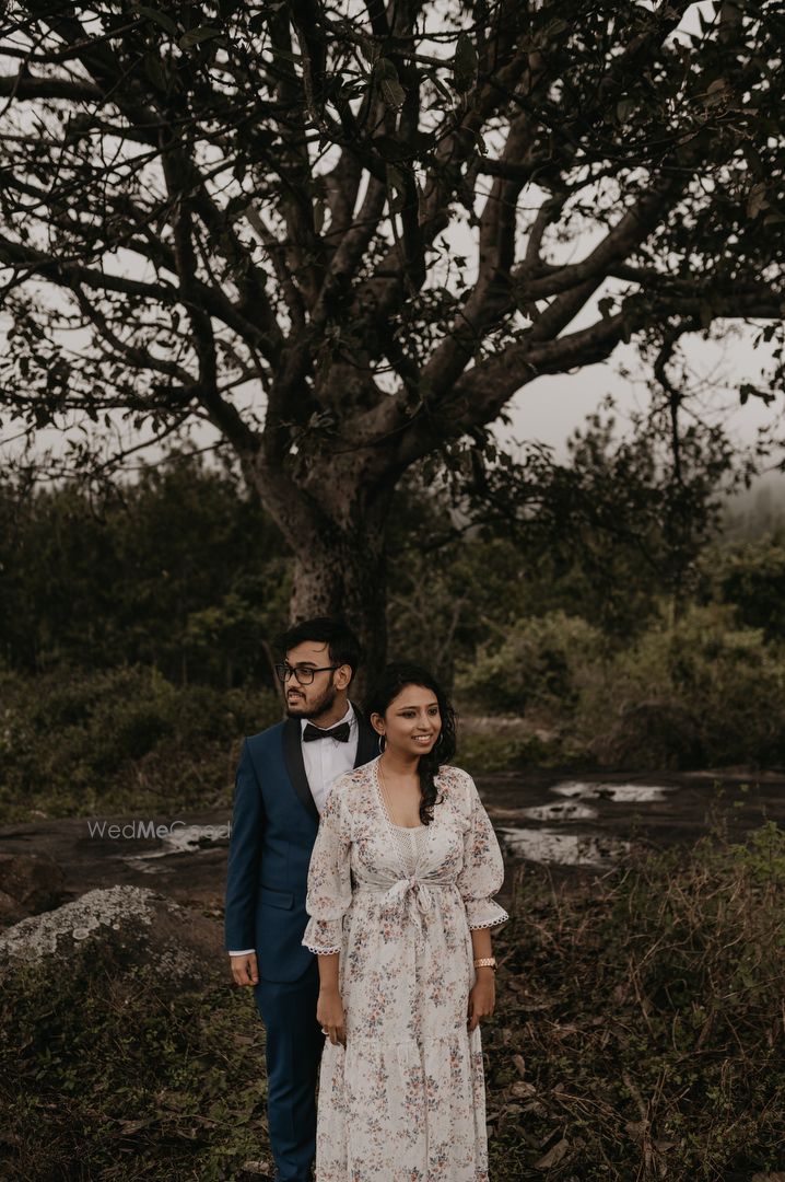 Photo From Meena Karthik Pre wedding - By The String Theories