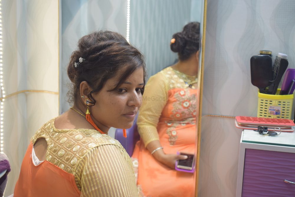 Photo From Kavita Party makeup - By WOW Beauty Salon