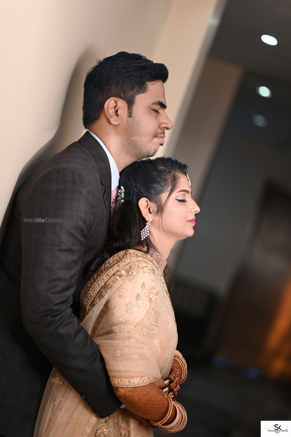 Photo From Engagement - By SK Photographer