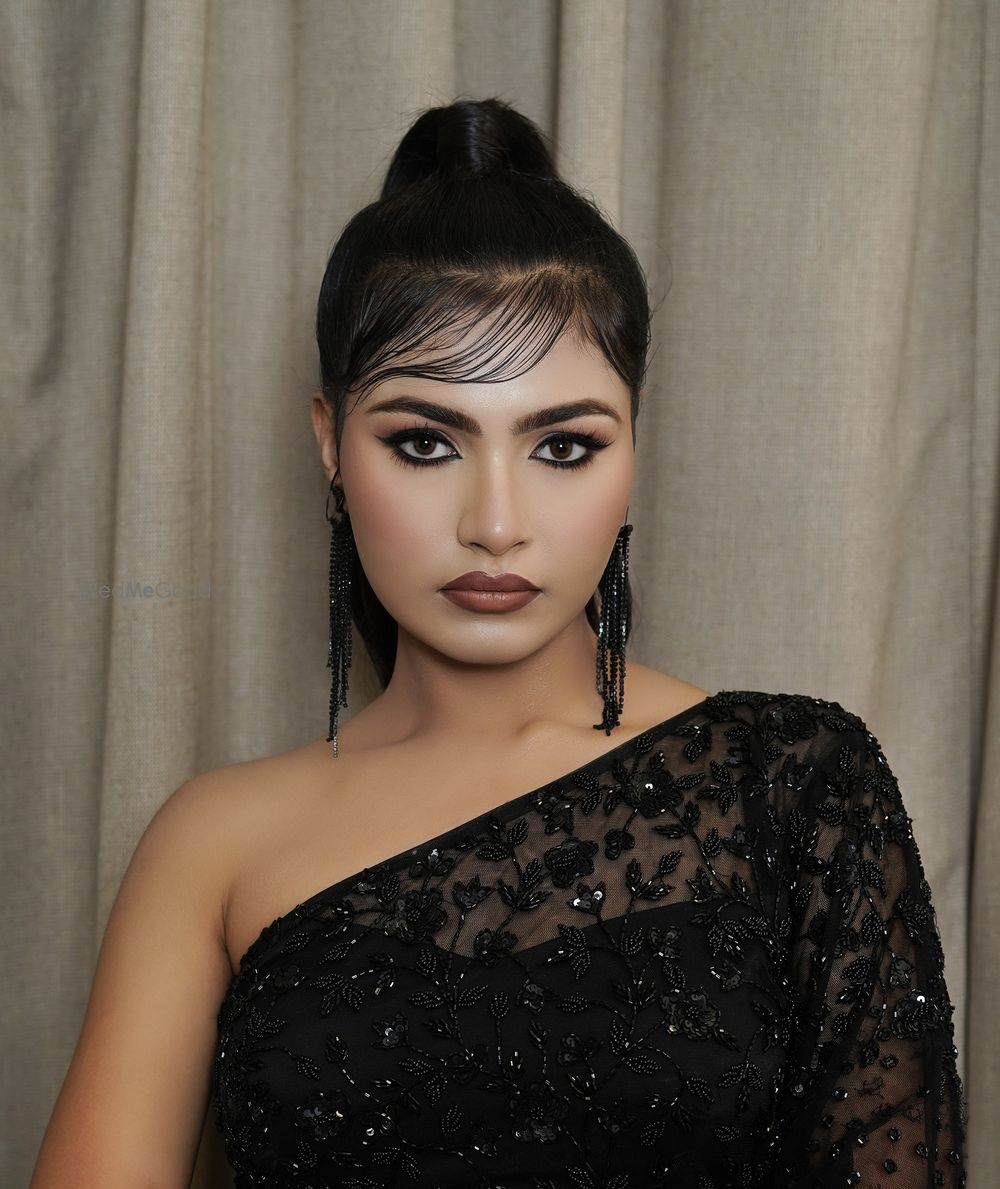 Photo From Cocktail Makeup - By Monishka Makeover